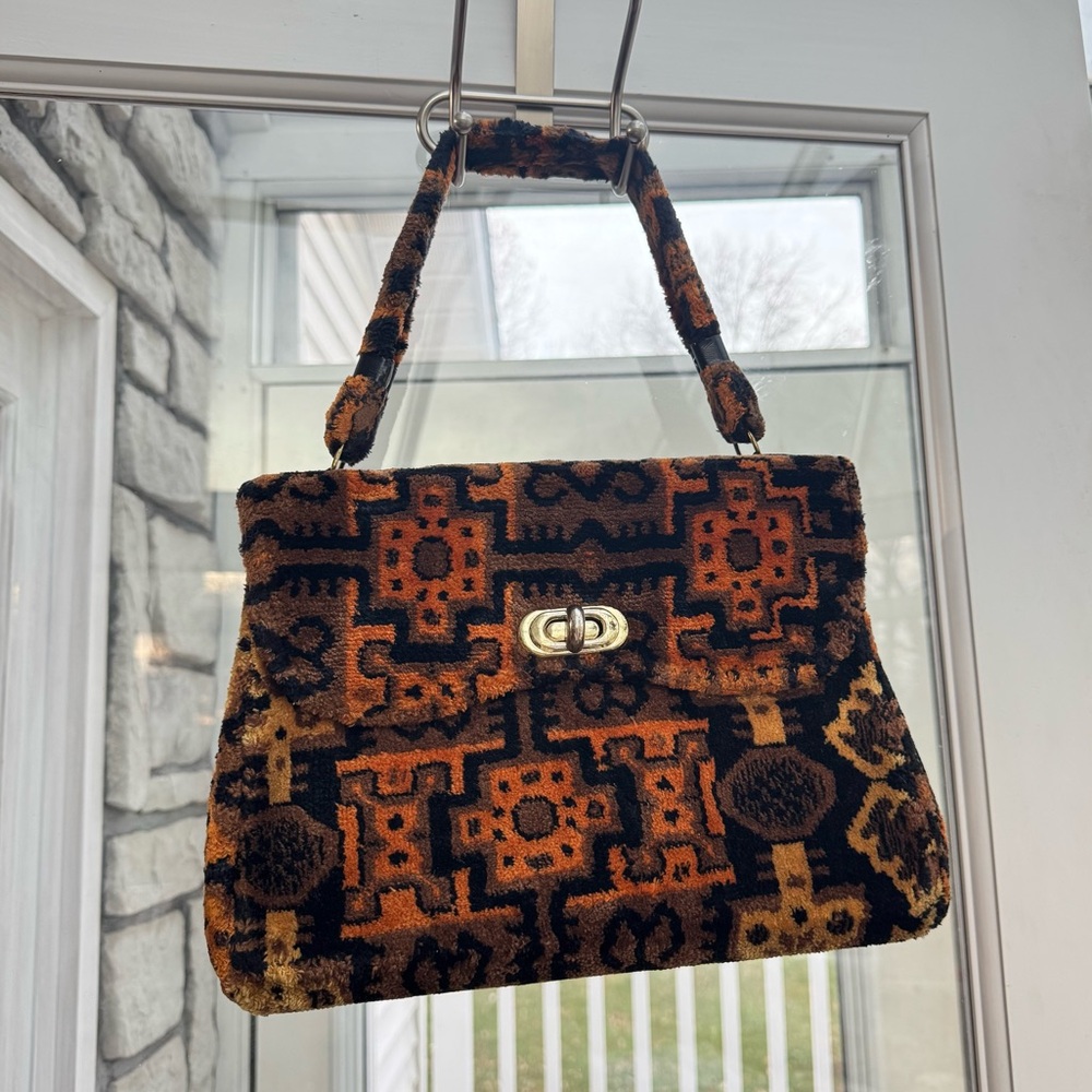 Vintage fuzzy carpet bag by Tuerkes Becker